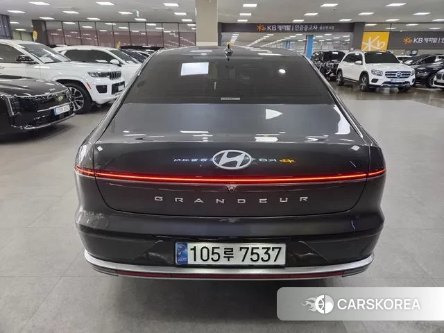 Hyundai Grandeur (GN7) id 3517638 из Кореи 14