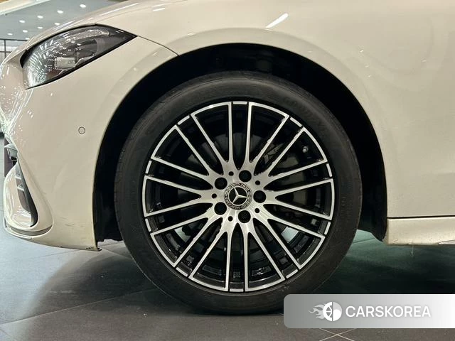 Mercedes-Benz Class C id 4393412 из Китая 25