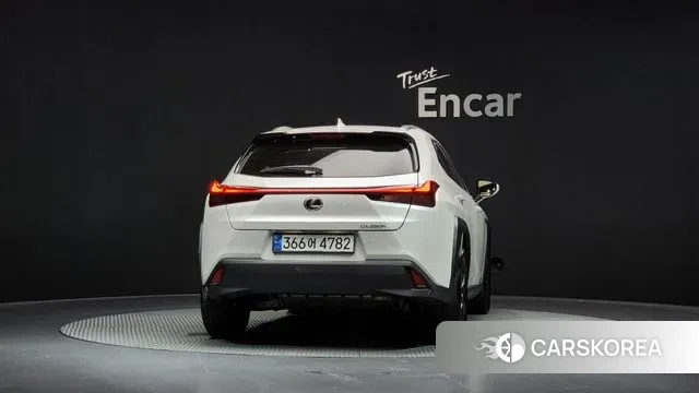 Lexus UX250h id 3031480 из Кореи 14