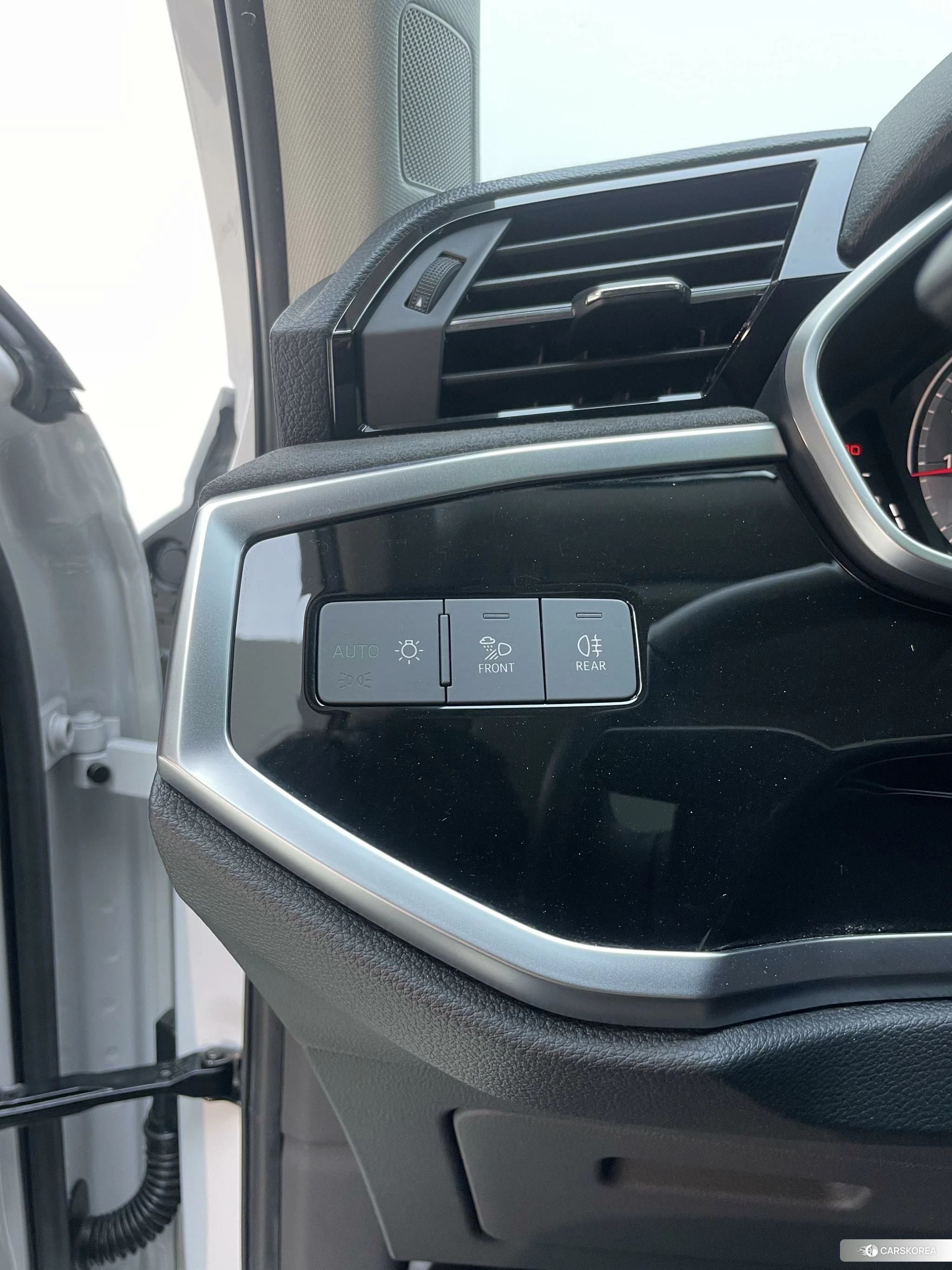 Audi Q3 id 4510858 из Китая 26
