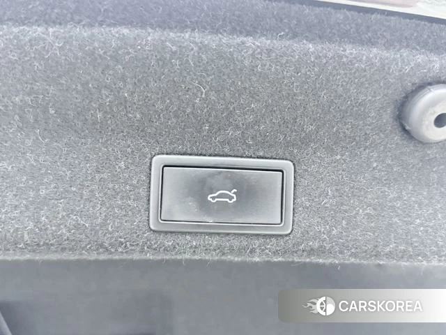 Volkswagen Magotan PHEV id 4365826 из Китая 11