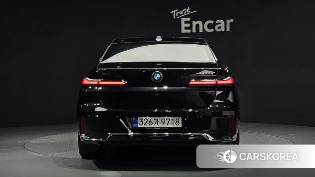 BMW 7 Series (G70) id 3327289 из Кореи 14