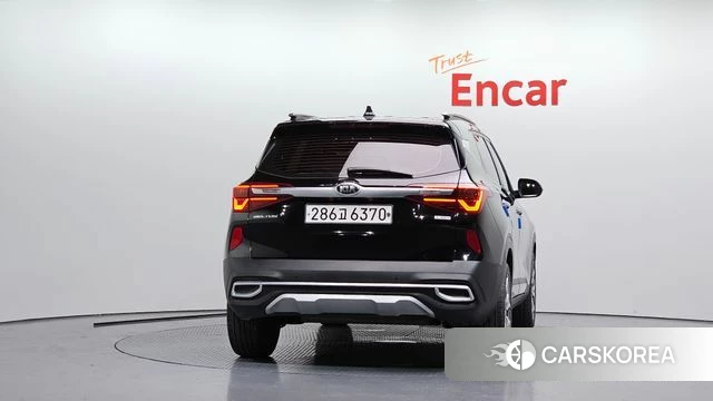 Kia Seltos id 4416684 из Кореи 14