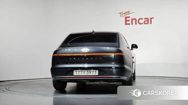 Hyundai Grandeur (GN7) id 4201130 из Кореи 31