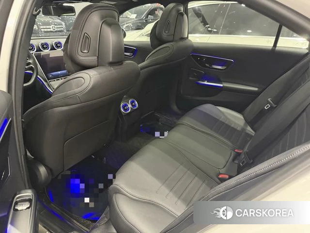Mercedes-Benz Class C 2024 Белый из Китая, фото 4