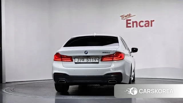 BMW 5 Series (G30) id 3469944 из Кореи 14