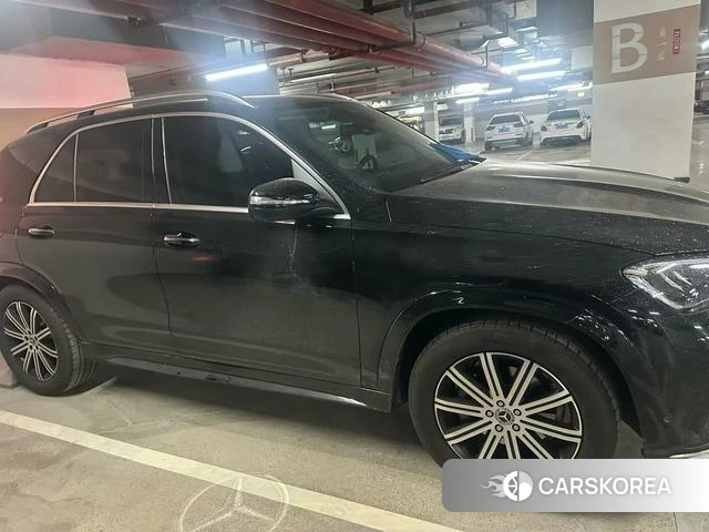 Mercedes-Benz GLE (import) 2025 Черный из Китая, фото 4