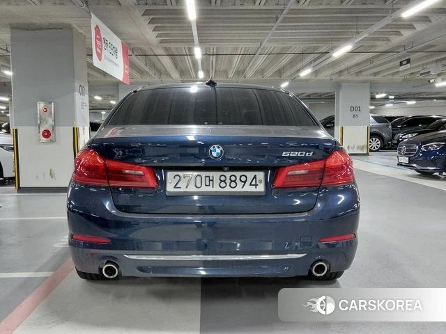 BMW 5 Series (G30) id 3924452 из Кореи 14