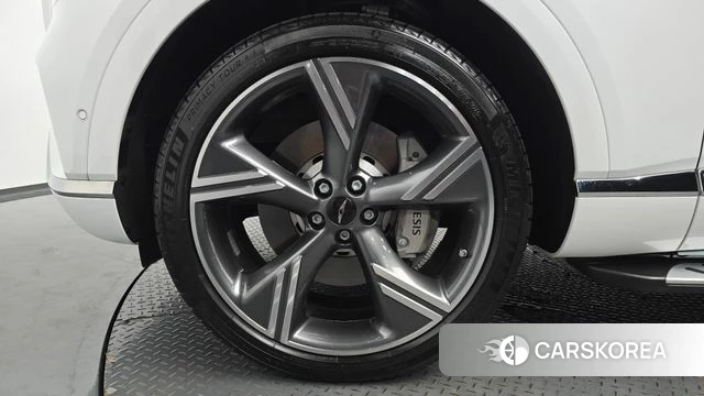 Genesis GV80 id 4584300 из Кореи 31