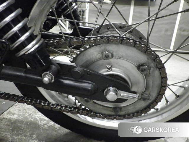 Yamaha SR 400 id 3945234 из Японии 26