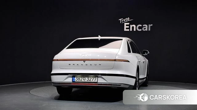 Hyundai Grandeur Hybrid (GN7) id 4566079 из Кореи 31