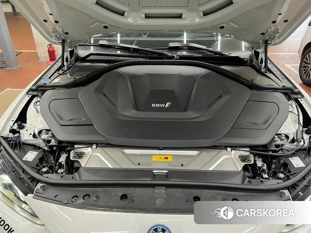 BMW i4 2025 Белый из Кореи, фото 4
