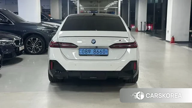 BMW i5 (G60) 2024 Белый из Кореи, фото 4