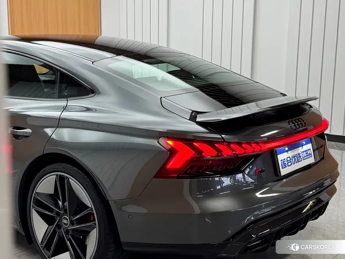 Audi RS e-tron GT id 4599759 из Китая 18