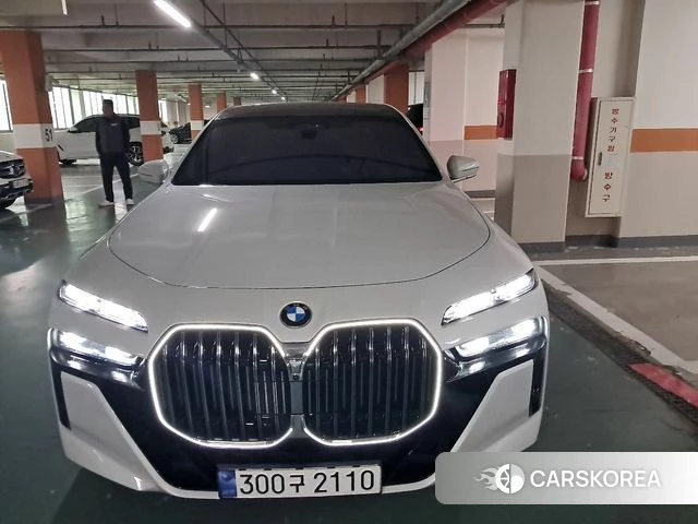 BMW 7 Series (G70) id 3841568 из Кореи 14