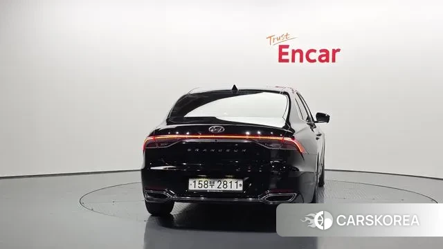 Hyundai The New Grandeur IG id 3509483 из Кореи 14