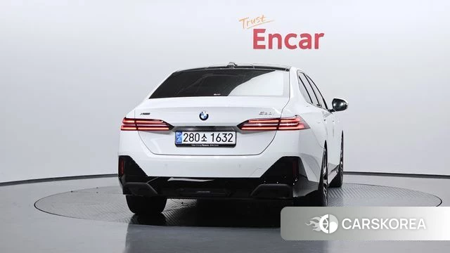 BMW 5 Series (G60) id 4602412 из Кореи 29