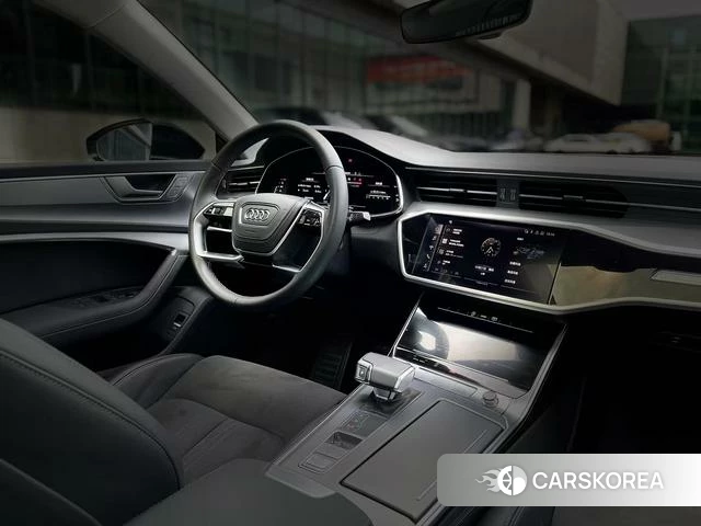 Audi A7L id 4366101 из Китая 9