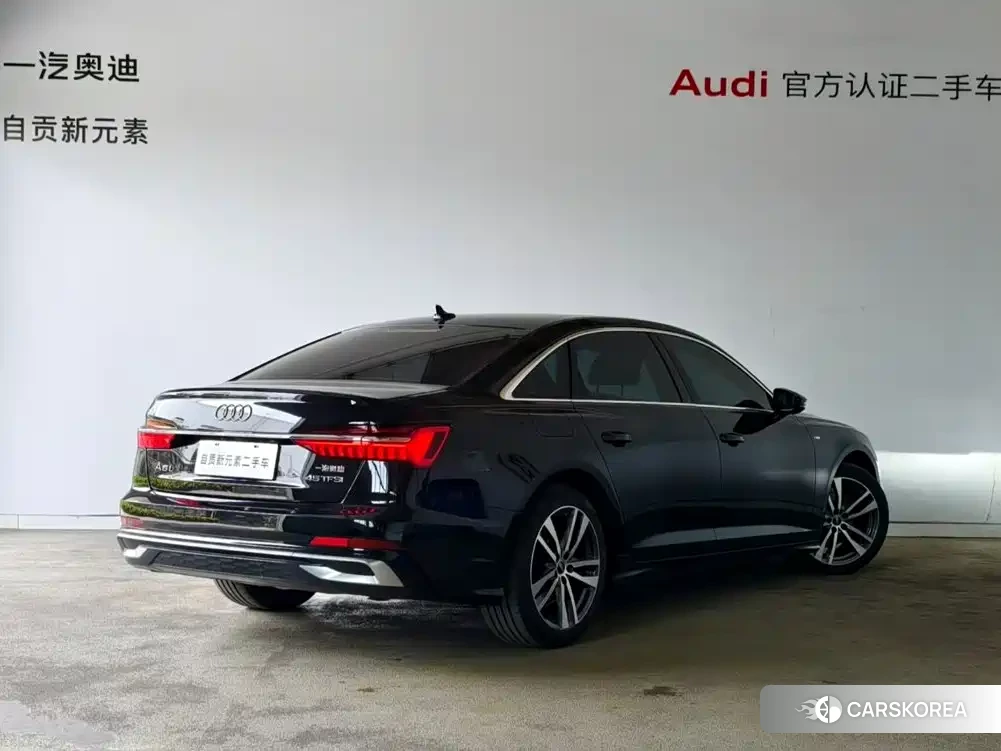 Audi A6L id 4629749 из Китая 10