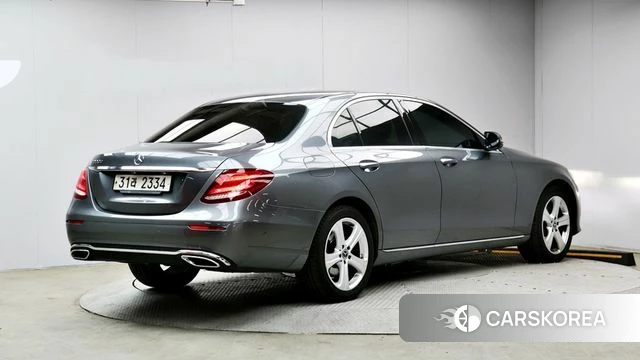Mercedes-Benz E-Class W213 id 4203954 из Кореи 14