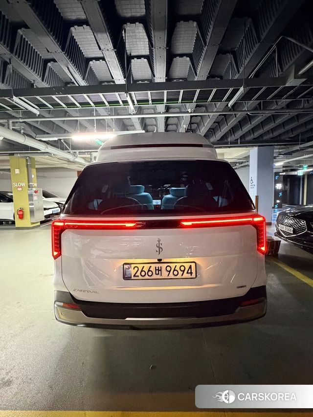 Kia The New Carnival 4th Generation 2025 Белый из Кореи, фото 4