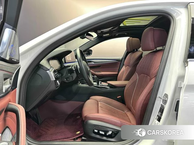 BMW 5 series 2023 Белый из Китая, фото 4
