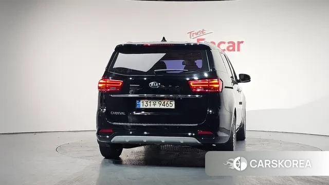 Kia The New Carnival id 3480039 из Кореи 14