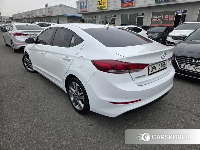 Hyundai Avante AD id 3728779 из Кореи 10