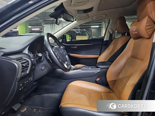 Lexus NX300h 2021 Черный из Кореи, фото 4