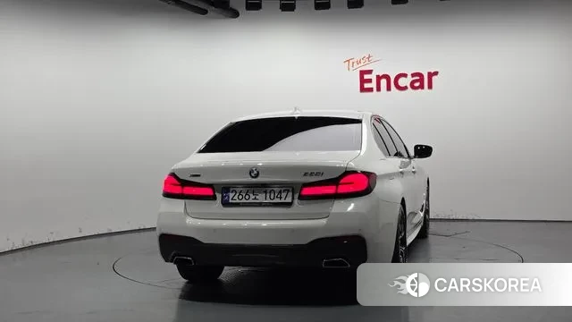 BMW 5 Series (G30) id 3058476 из Кореи 14