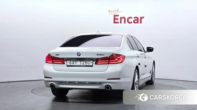 BMW 5 Series (G30) id 4471652 из Кореи 14