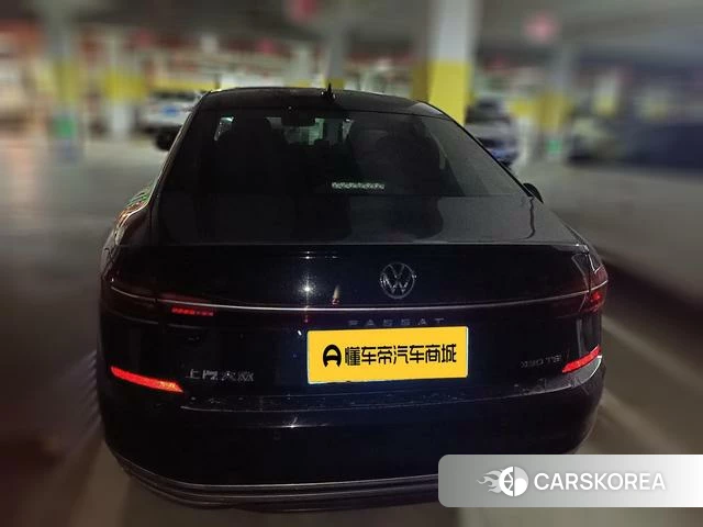 Volkswagen Passat 2023 Черный из Китая, фото 4