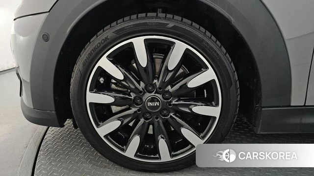 Mini Cooper S id 4501088 из Кореи 26