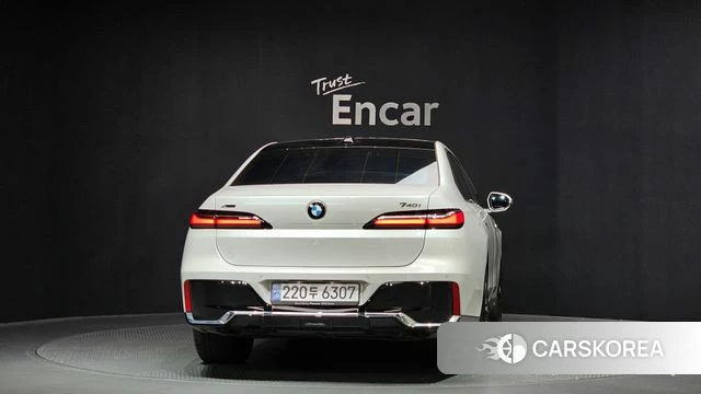 BMW 7 Series (G70) id 3838020 из Кореи 14