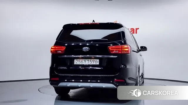 Kia The New Carnival id 3402750 из Кореи 14