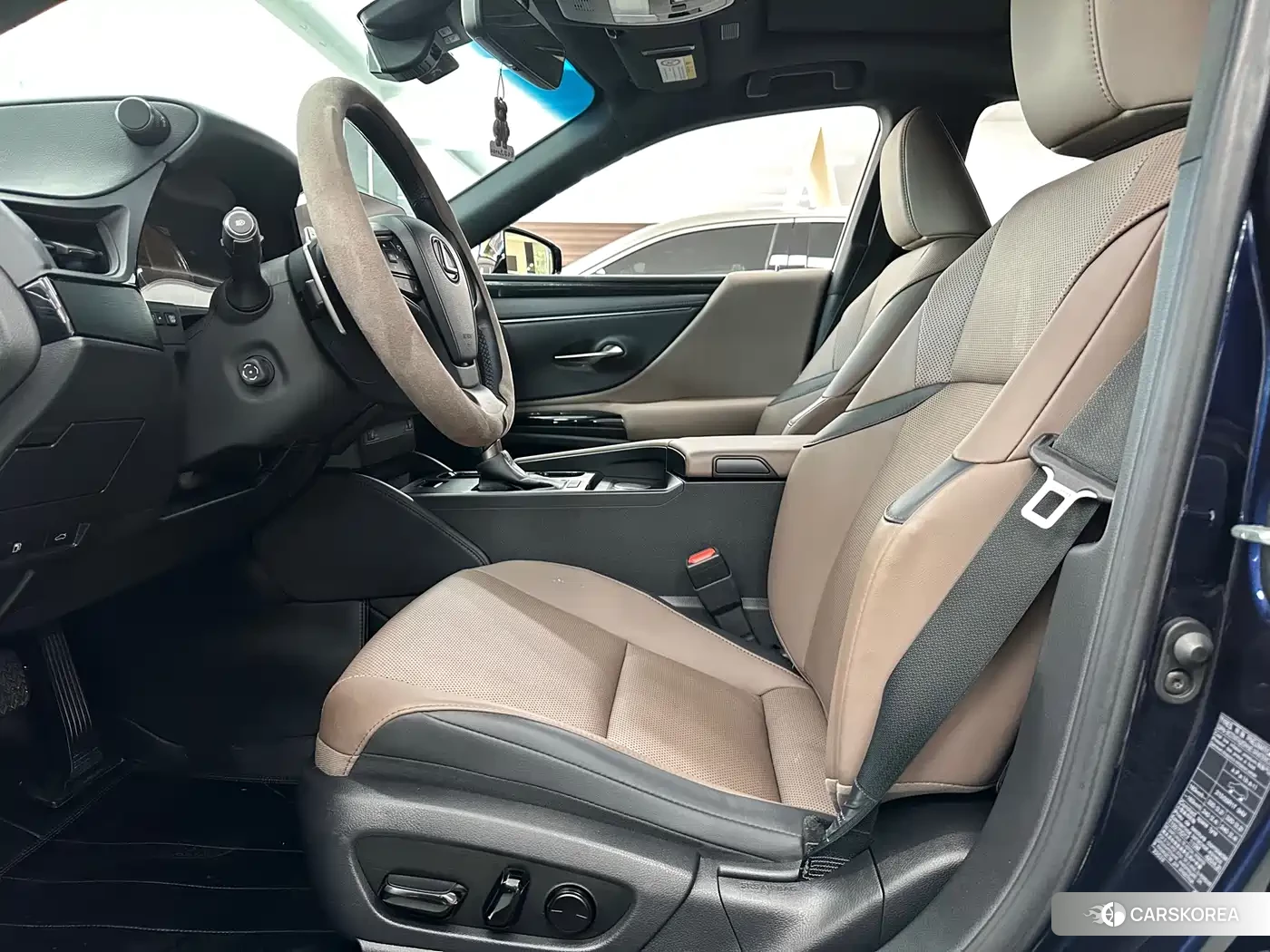 Lexus ES id 4577546 из Китая 13