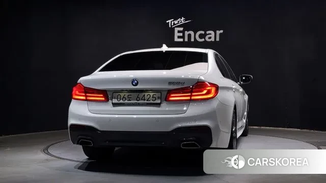 BMW 5 Series (G30) id 3439642 из Кореи 14