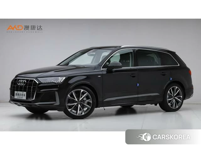 Audi Q7 2022 Черный из Китая, фото 5