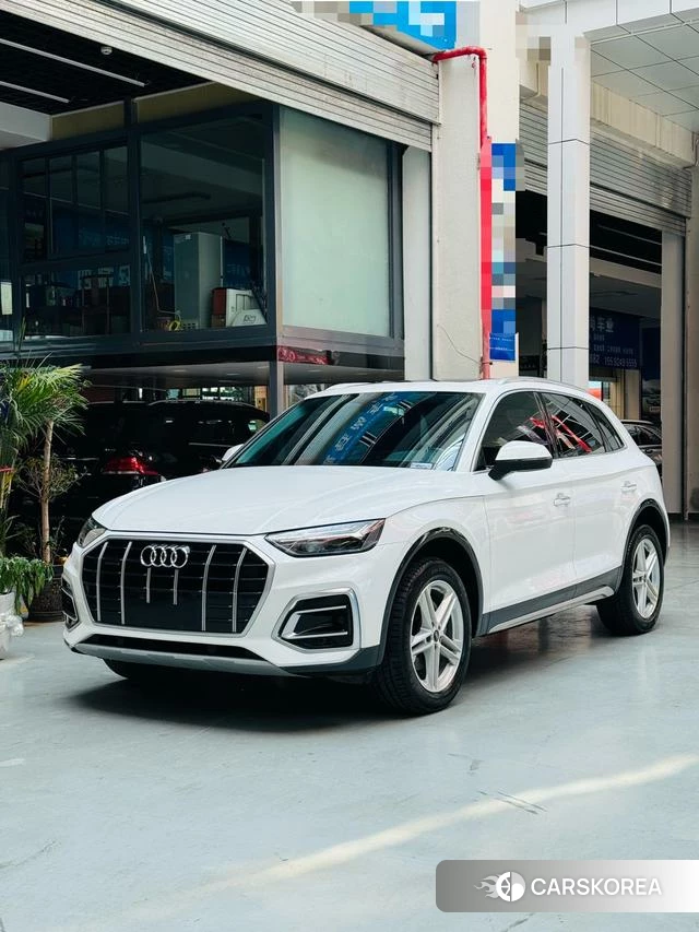 Audi Q5L id 3889112 из Китая 7