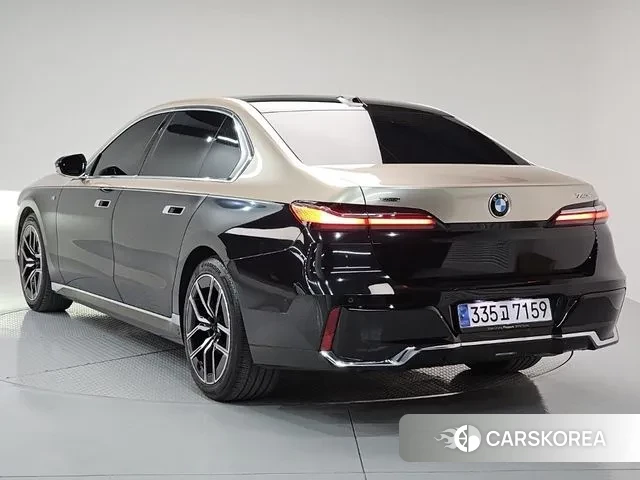 BMW 7 Series (G70) id 3745660 из Кореи 14