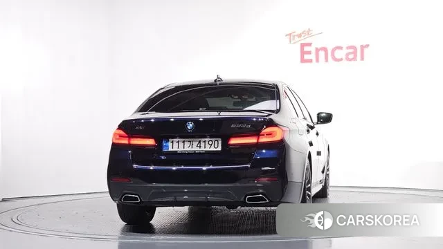 BMW 5 Series (G30) id 3348986 из Кореи 14