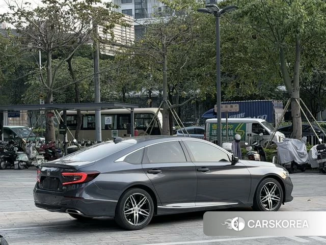 Honda Accord 2023 Темно-серый из Китая, фото 5