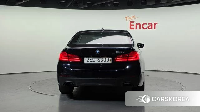 BMW 5 Series (G30) id 4339771 из Кореи 14