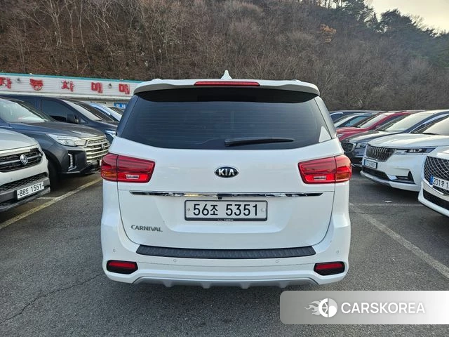 Kia The New Carnival id 3899768 из Кореи 12