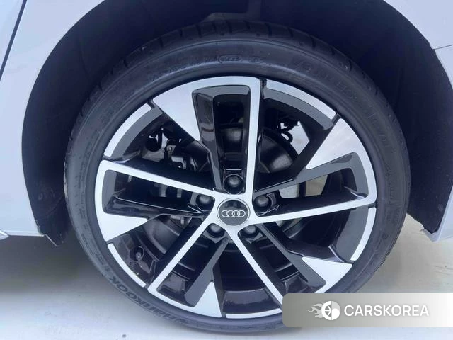 Audi A3 id 4307475 из Китая 16