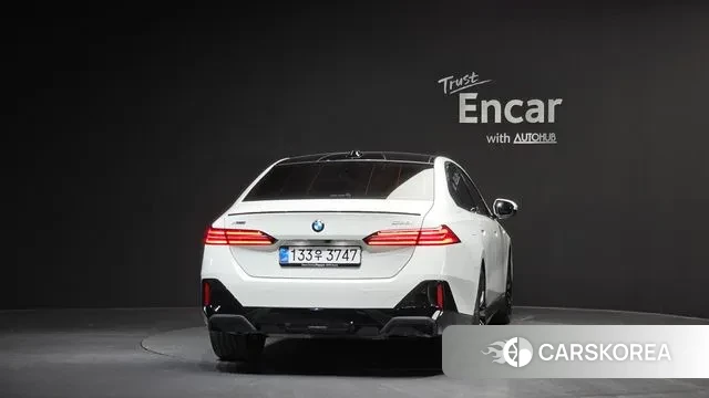 BMW 5 Series (G60) id 3605570 из Кореи 14