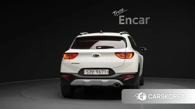 Kia Stonic id 3845075 из Кореи 14