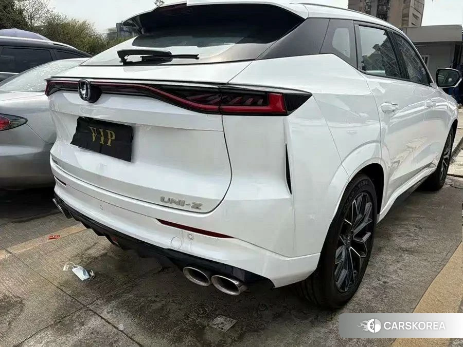Chang'an UNI-Z 2024 Белый из Китая, фото 4