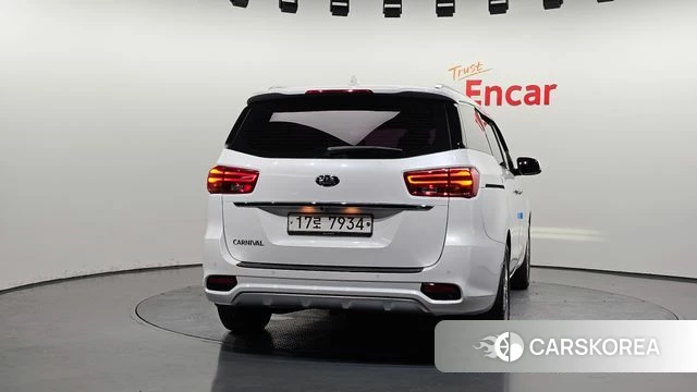 Kia The New Carnival id 4435603 из Кореи 14