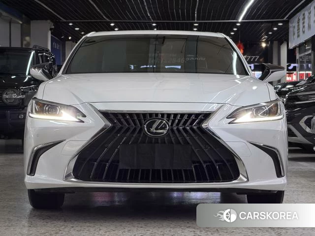 Lexus ES 2022 Белый из Китая, фото 4